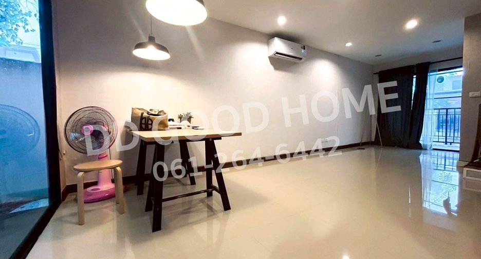 À vendre 3 chambres maison de ville à Mueang Nonthaburi, Nonthaburi
