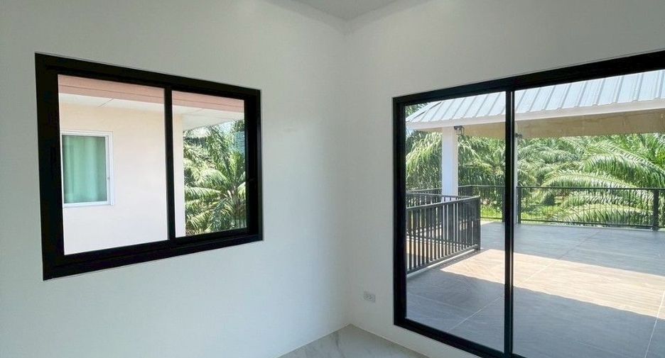 Casa adosada en venta de 4 habitaciones en Thalang, Phuket