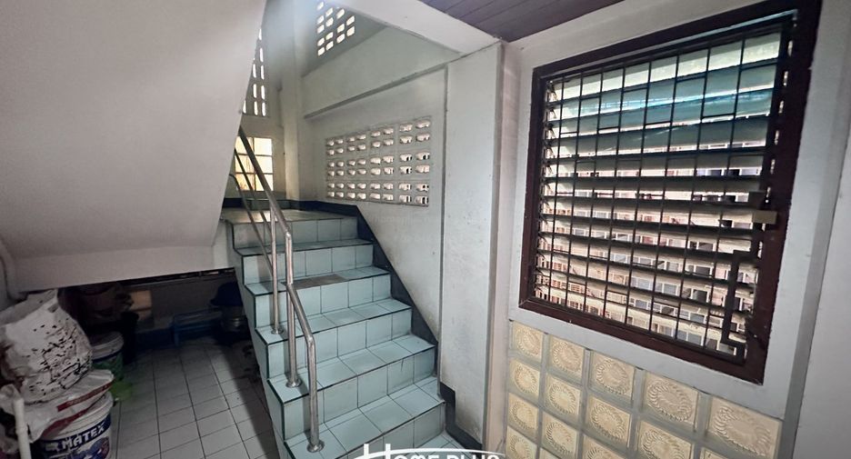 À vendre 43 chambres appartement à Bang Sao Thong, Samut Prakan