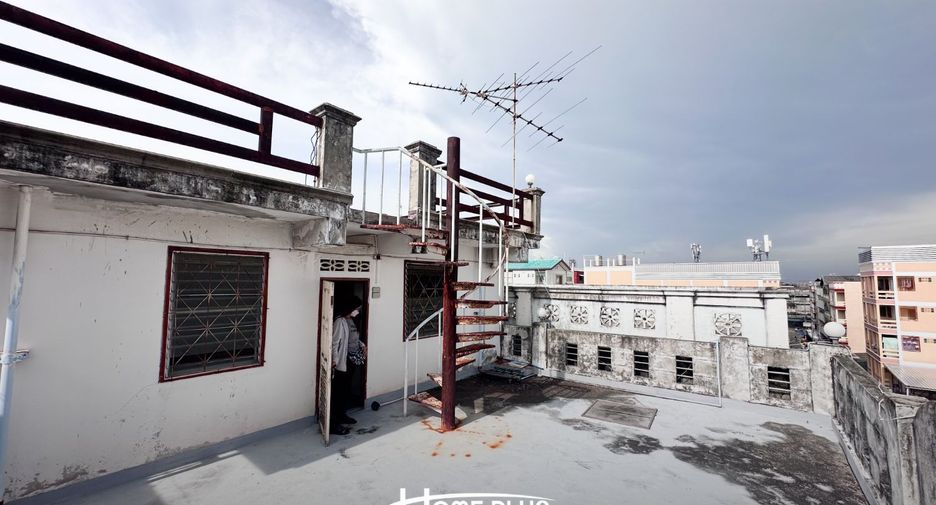 À vendre 43 chambres appartement à Bang Sao Thong, Samut Prakan