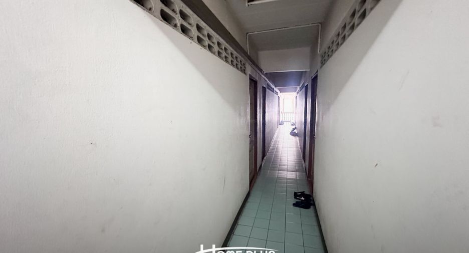 À vendre 43 chambres appartement à Bang Sao Thong, Samut Prakan