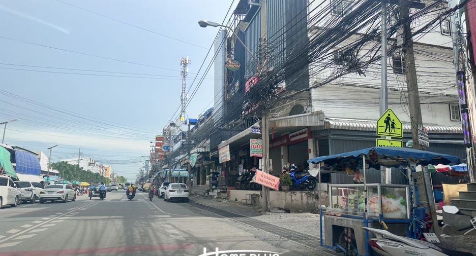 À vendre 43 chambres appartement à Bang Sao Thong, Samut Prakan