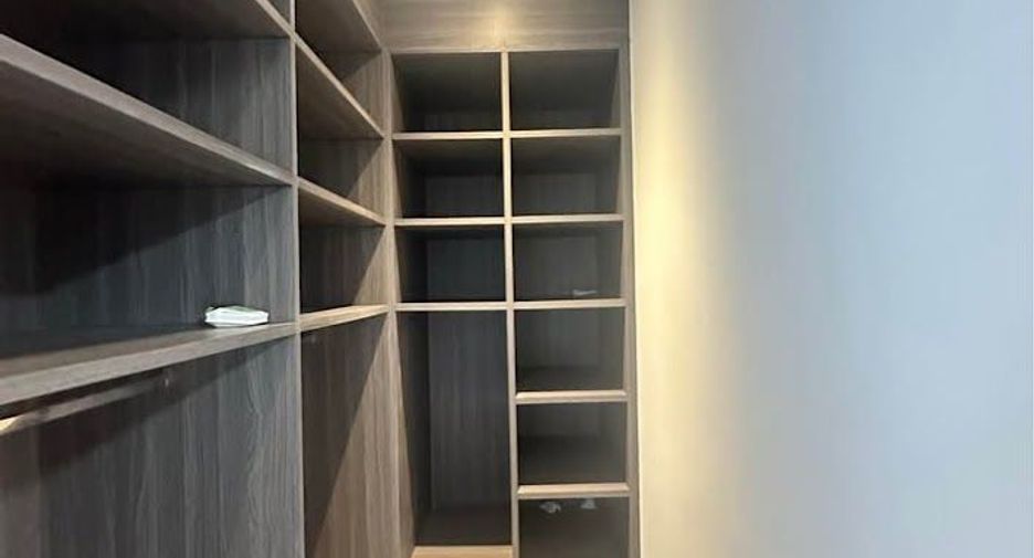 For sale 2 ベッドルーム condo in Watthana, Bangkok