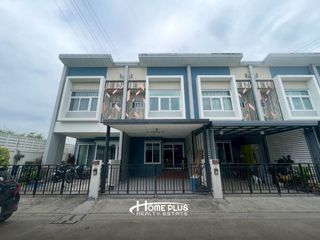 For sale 4 bedrooms townhouse in Don Mueang, Bangkok