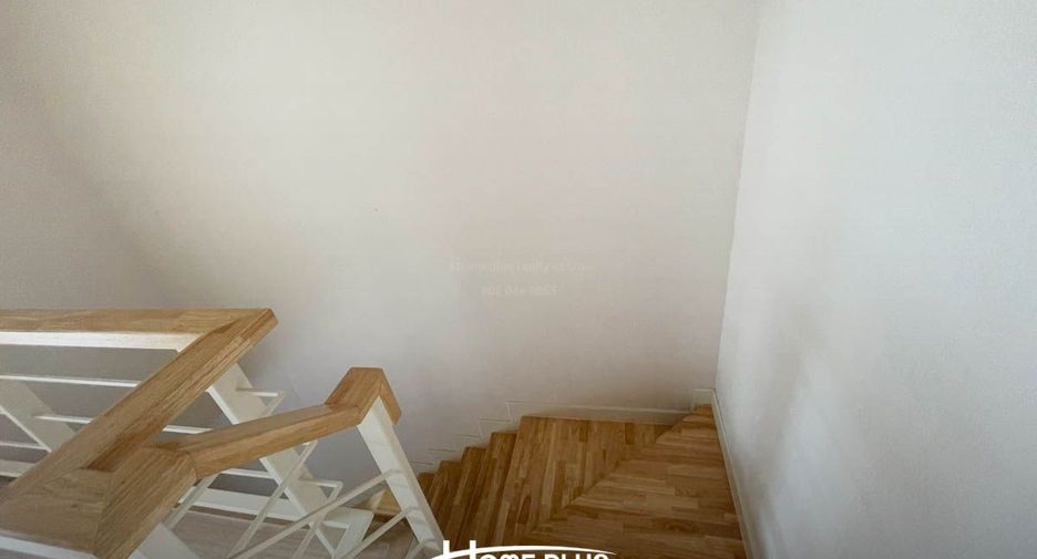 For sale 4 bedrooms townhouse in Don Mueang, Bangkok