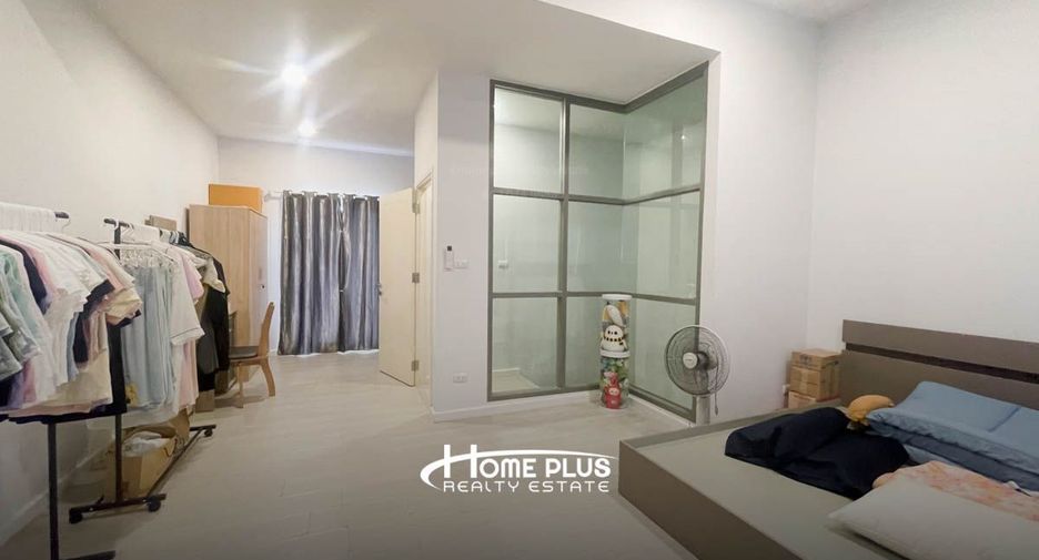 For sale 3 bedrooms townhouse in Pak Kret, Nonthaburi