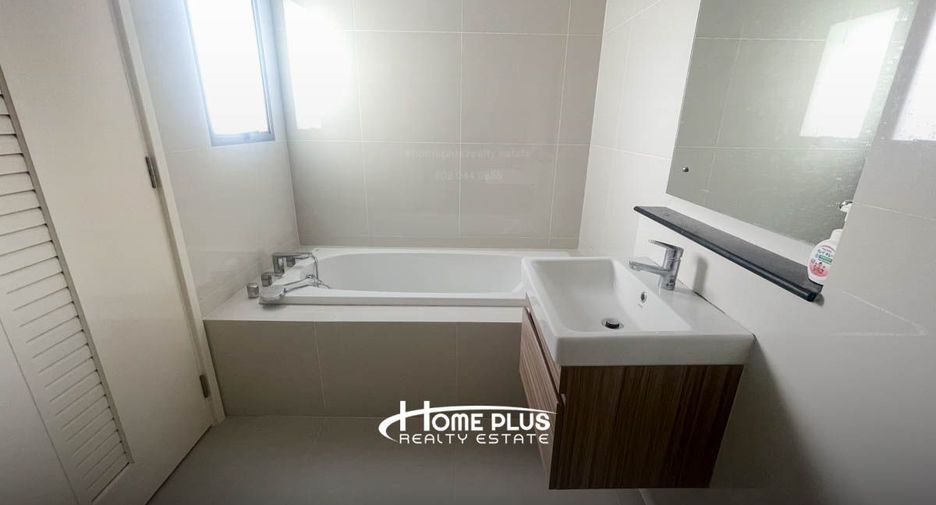 For sale 3 bedrooms townhouse in Pak Kret, Nonthaburi