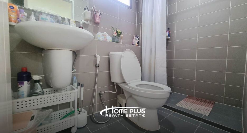 For rent and for sale 3 bedrooms townhouse in Mueang Pathum Thani, Pathum Thani