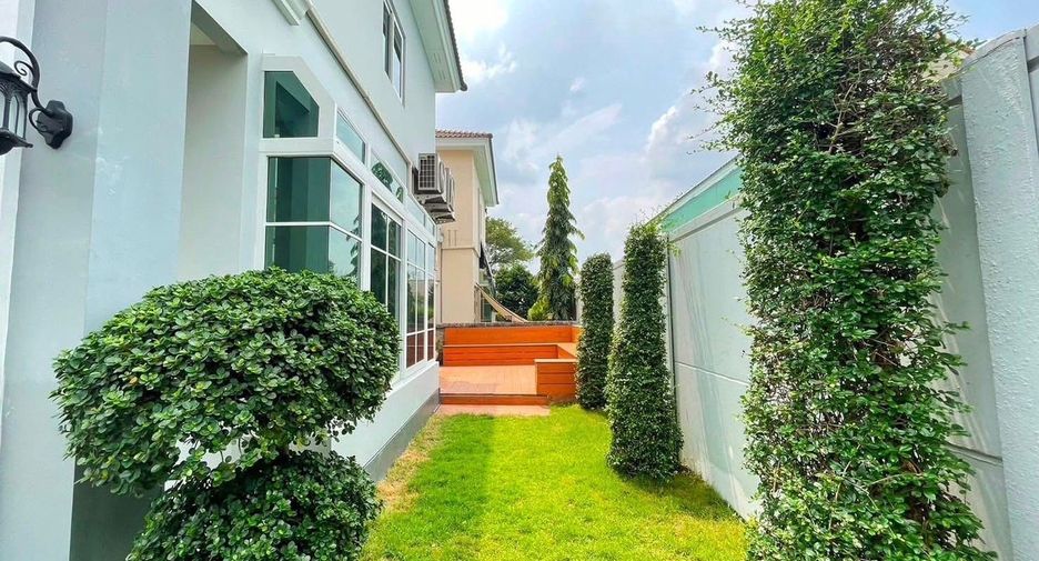 Haus zur Miete mit 4 Zimmer in Bang Khen, Bangkok