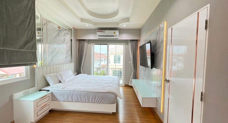 Haus zur Miete mit 4 Zimmer in Bang Khen, Bangkok