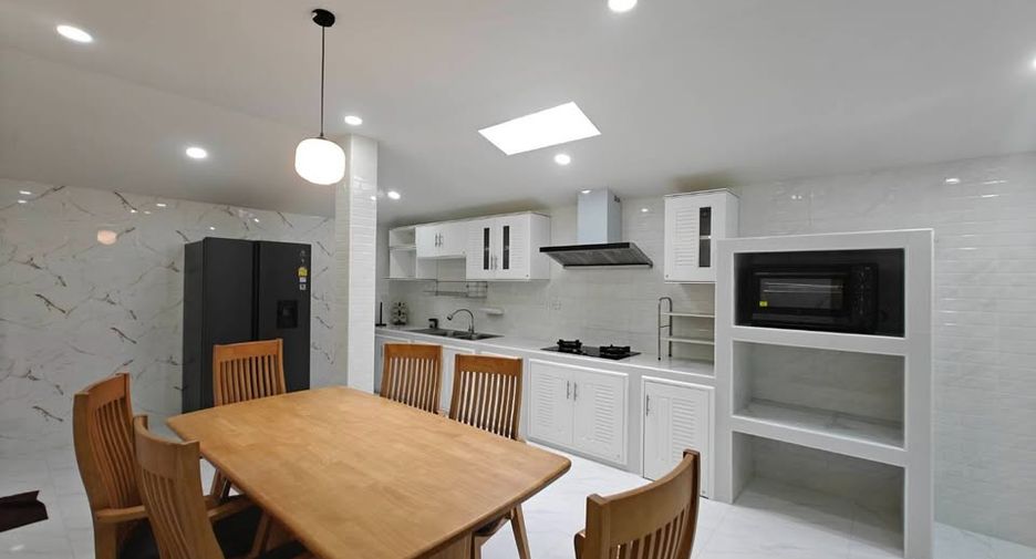 For rent 3 bedrooms villa in Thalang, Phuket
