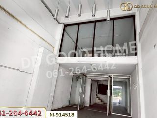 For sale 3 bedrooms retail Space in Wang Thonglang, Bangkok