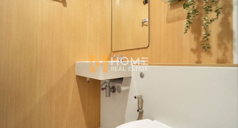 For sale 1 bed condo in Thon Buri, Bangkok