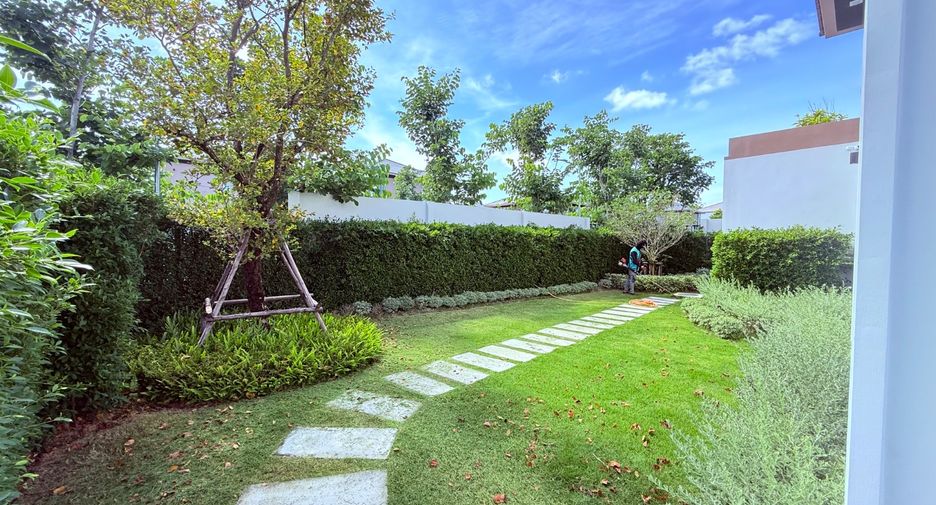 For sale 4 bedrooms house in Bang Lamung, Chonburi