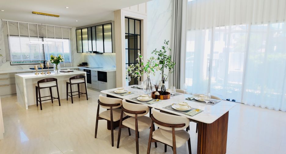 For sale 4 bedrooms house in Bang Lamung, Chonburi