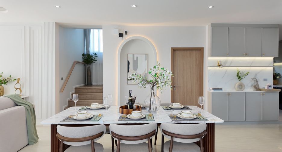 For sale 4 bedrooms house in Bang Lamung, Chonburi
