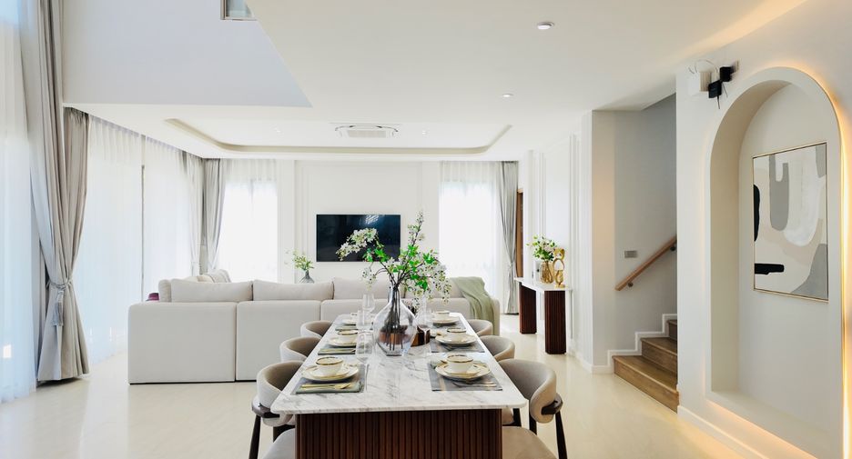 For sale 4 bedrooms house in Bang Lamung, Chonburi