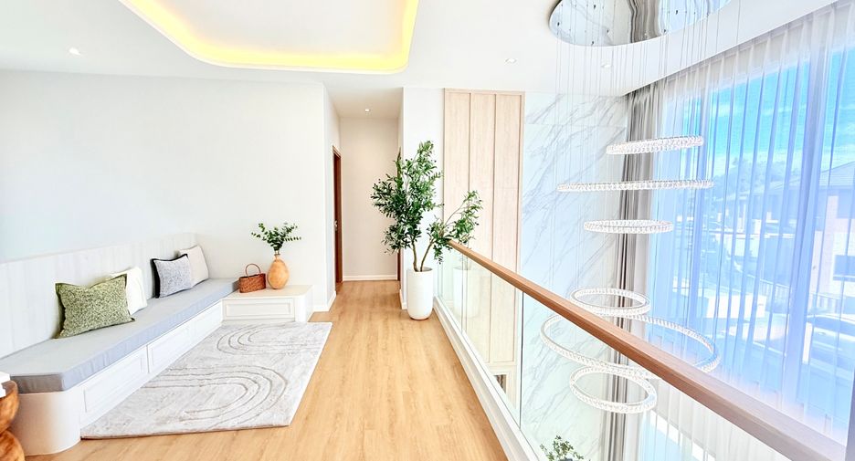 For sale 4 bedrooms house in Bang Lamung, Chonburi