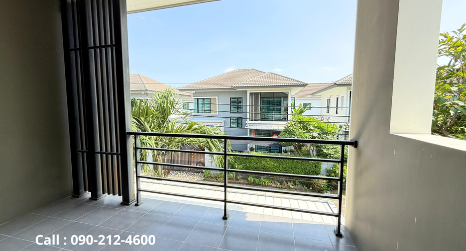 For sale 3 bedrooms house in Lat Krabang, Bangkok