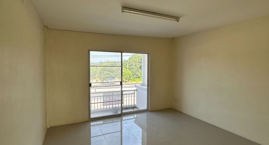 Gewerbefläche zum Kauf mit 2 Zimmer in Mueang Chon Buri, Chonburi