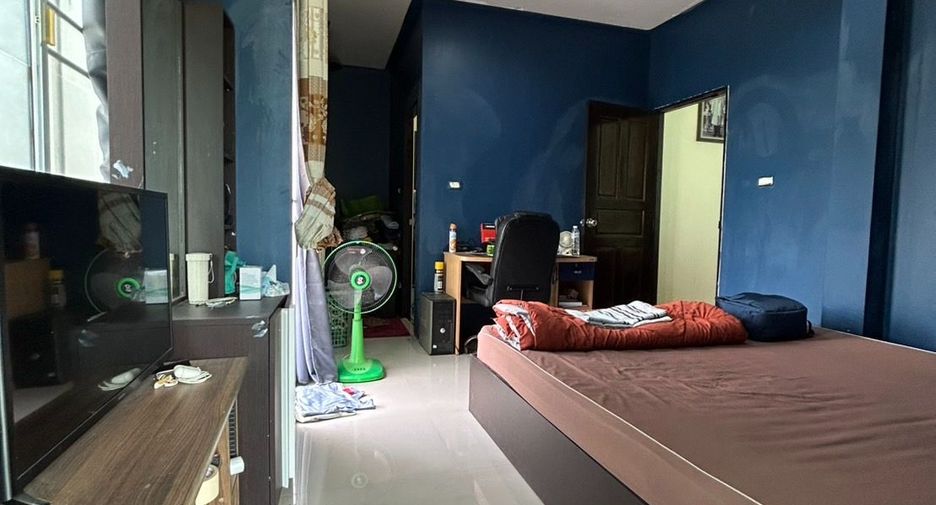 À vendre 4 chambres maison à East Pattaya, Pattaya