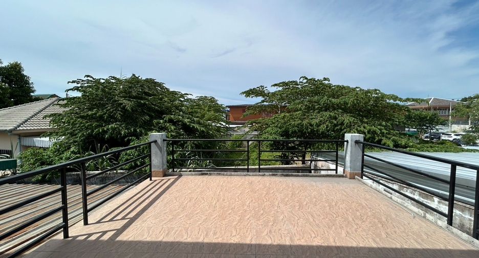 For sale 1 bed townhouse in Mueang Chon Buri, Chonburi