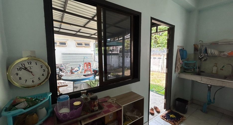 For sale 1 bed townhouse in Mueang Chon Buri, Chonburi
