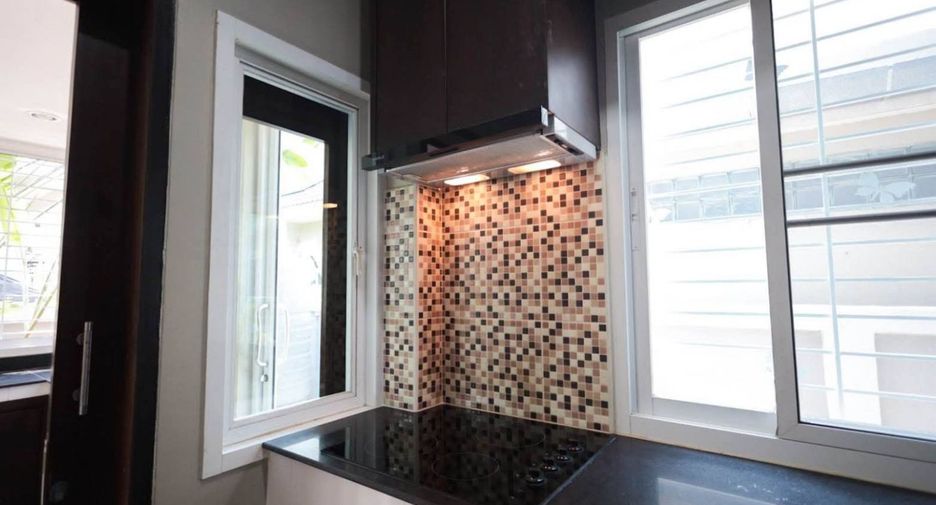 For sale 3 bedrooms house in Doi Saket, Chiang Mai