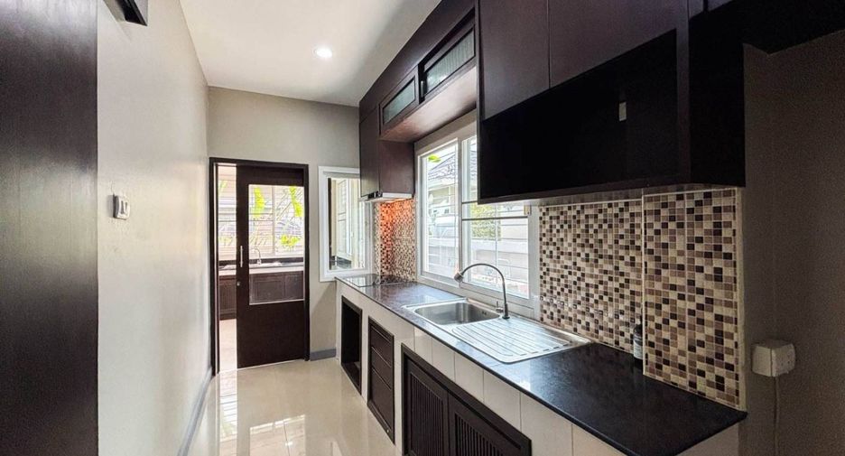 For sale 3 bedrooms house in Doi Saket, Chiang Mai