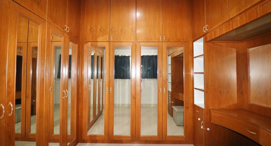 For sale 3 bedrooms house in Mueang Udon Thani, Udon Thani