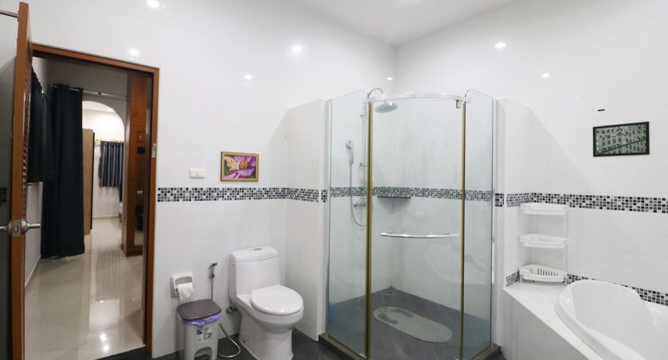 For sale 3 bedrooms house in Mueang Udon Thani, Udon Thani