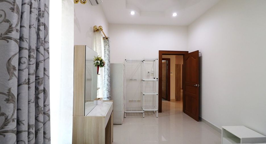 For sale 3 bedrooms house in Mueang Udon Thani, Udon Thani