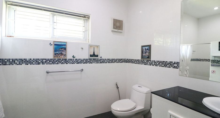 For sale 3 bedrooms house in Mueang Udon Thani, Udon Thani