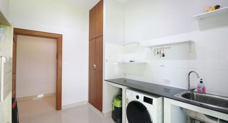 For sale 3 bedrooms house in Mueang Udon Thani, Udon Thani