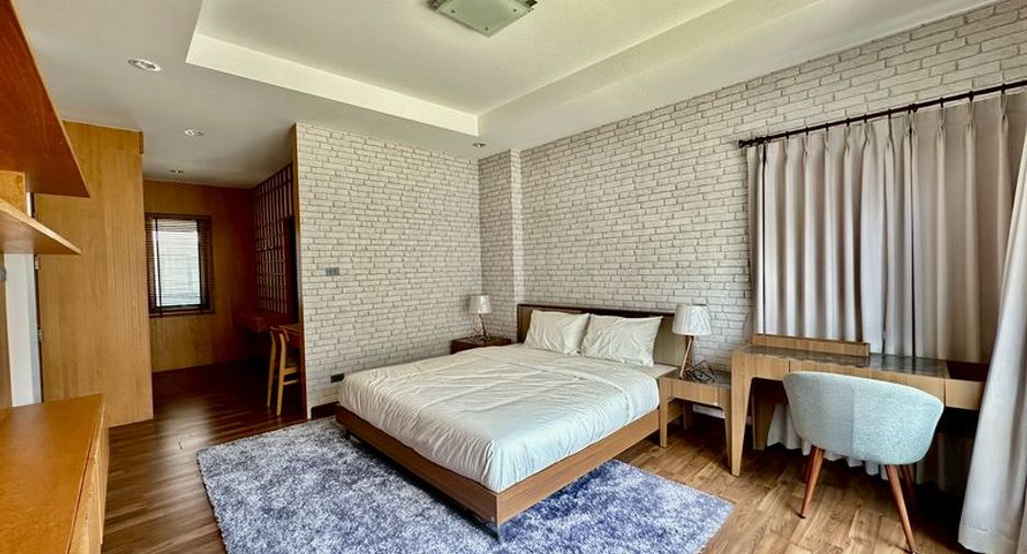 For sale 3 bedrooms house in Si Racha, Chonburi