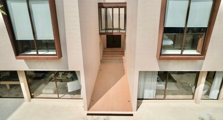 Villa zum Kauf mit 5 Zimmer in Bang Lamung, Chonburi