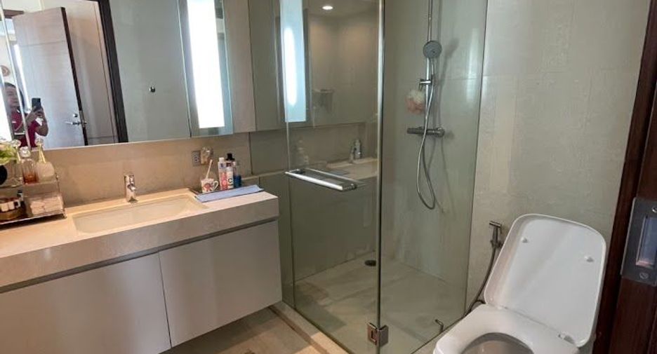 For sale 2 bedrooms condo in Watthana, Bangkok