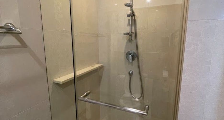 For sale 2 bedrooms condo in Watthana, Bangkok