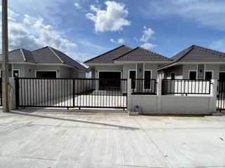 For sale 3 bedrooms house in Cha Am, Phetchaburi