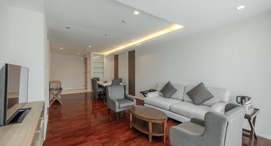 For rent 2 bedrooms condo in Khlong Toei, Bangkok