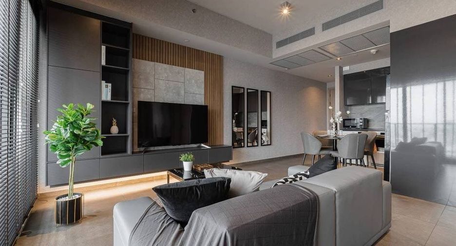 For rent 2 bedrooms condo in Watthana, Bangkok