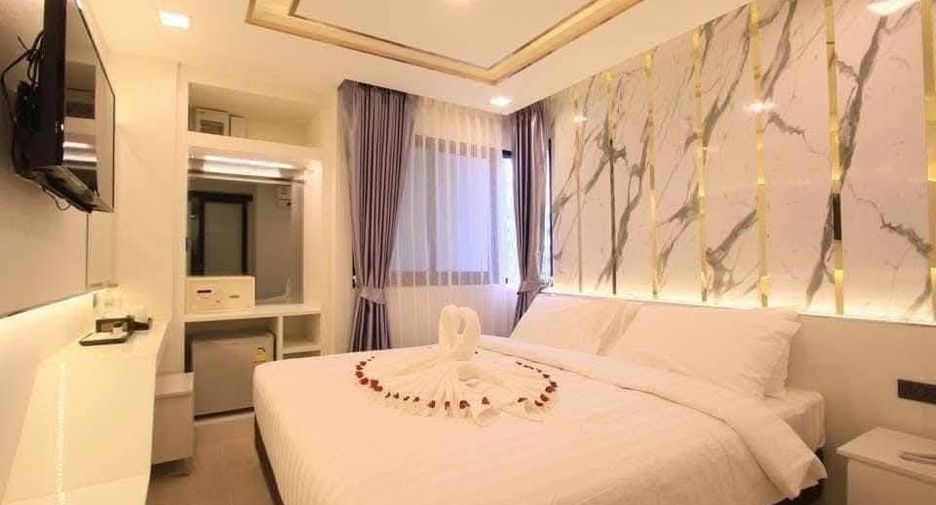 For sale 58 bedrooms hotel in Ratchathewi, Bangkok