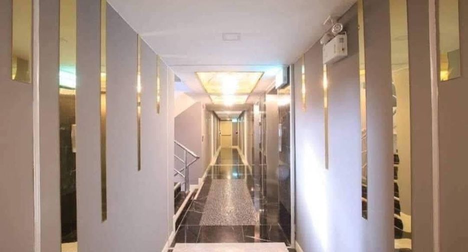 For sale 58 bedrooms hotel in Ratchathewi, Bangkok