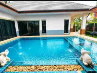 For rent 3 Beds villa in Bang Lamung, Chonburi