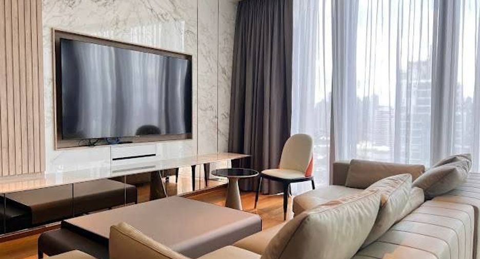 For rent 2 bedrooms condo in Khlong Toei, Bangkok