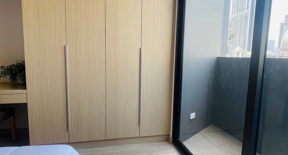 For rent 3 bedrooms condo in Watthana, Bangkok