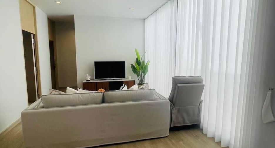 For rent 3 bedrooms condo in Watthana, Bangkok