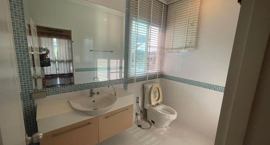 Casa en venta de 5 habitaciones en Khan Na Yao, Bangkok