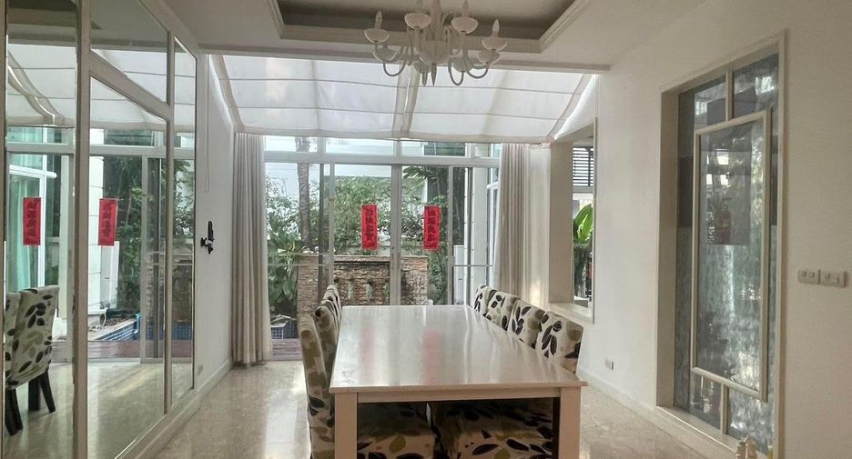 Casa en venta de 5 habitaciones en Khan Na Yao, Bangkok