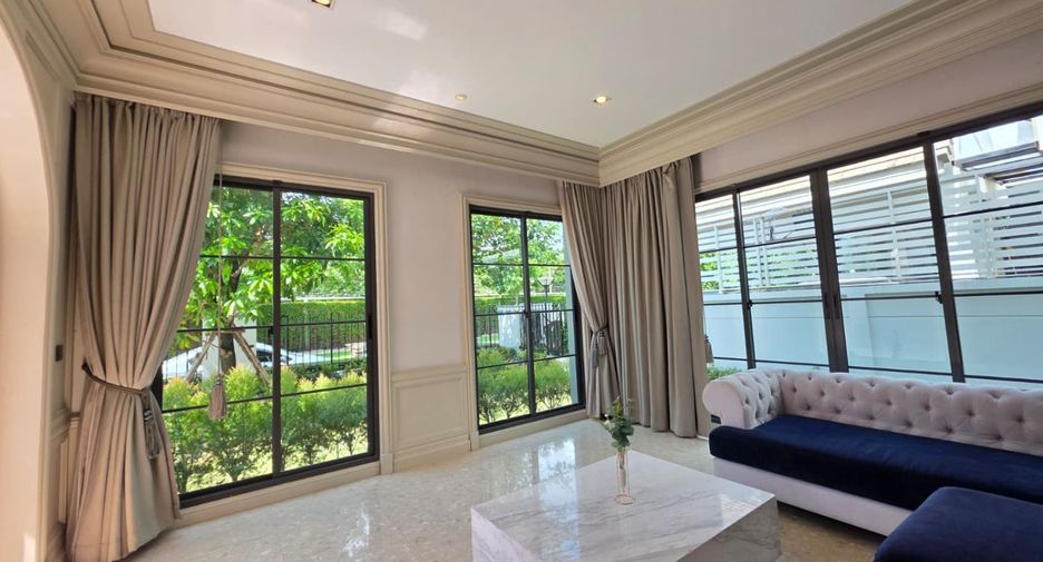 Villa en alquiler de 4 habitaciones en Mueang Samut Prakan, Samut Prakan